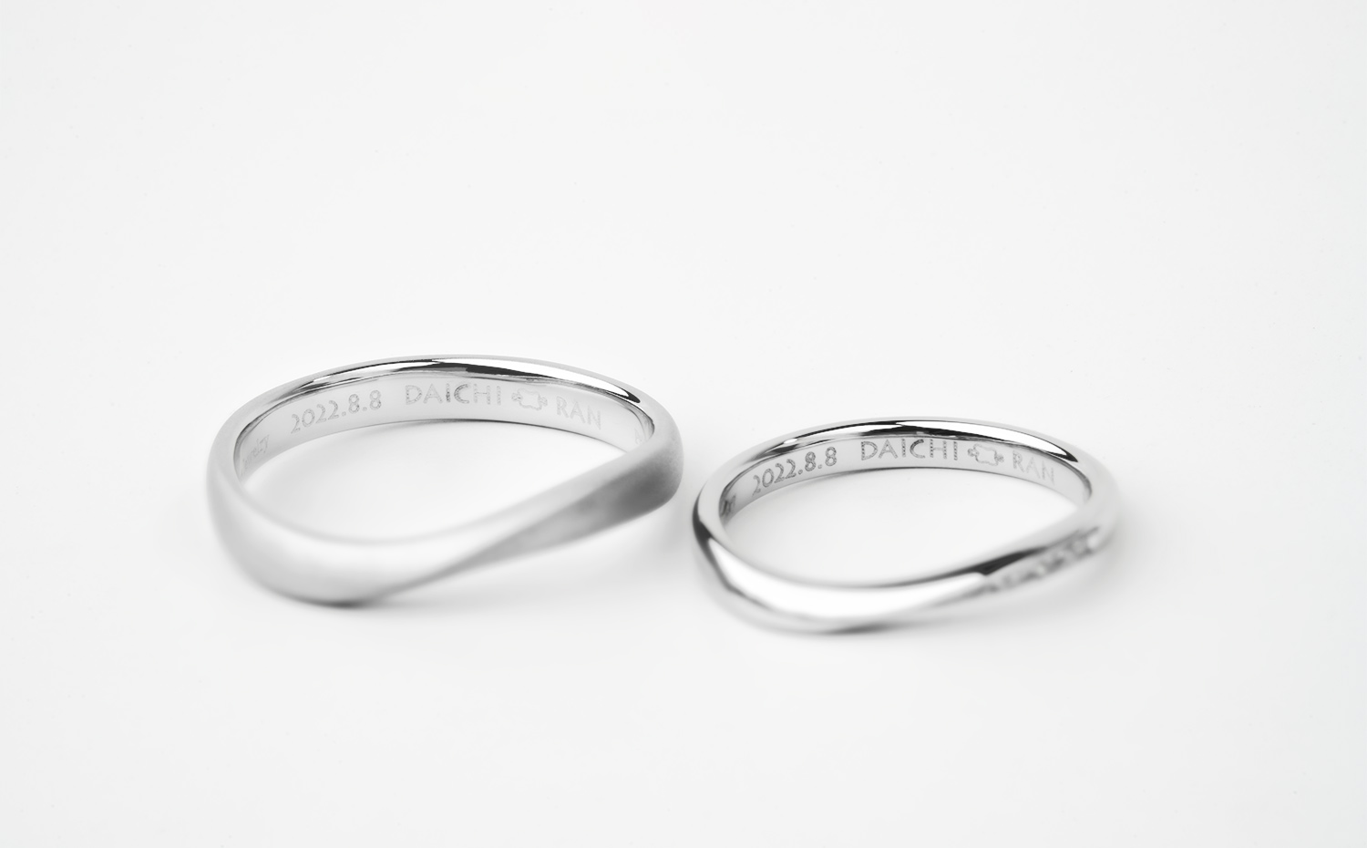 レーザーマーキングされた結婚指輪-事例1