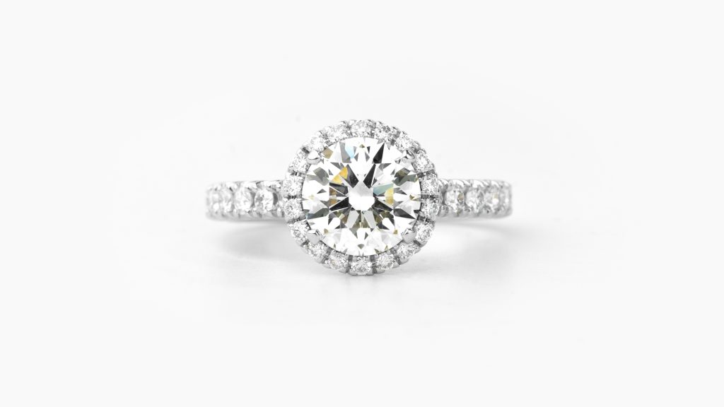 婚約指輪1.0ct以上