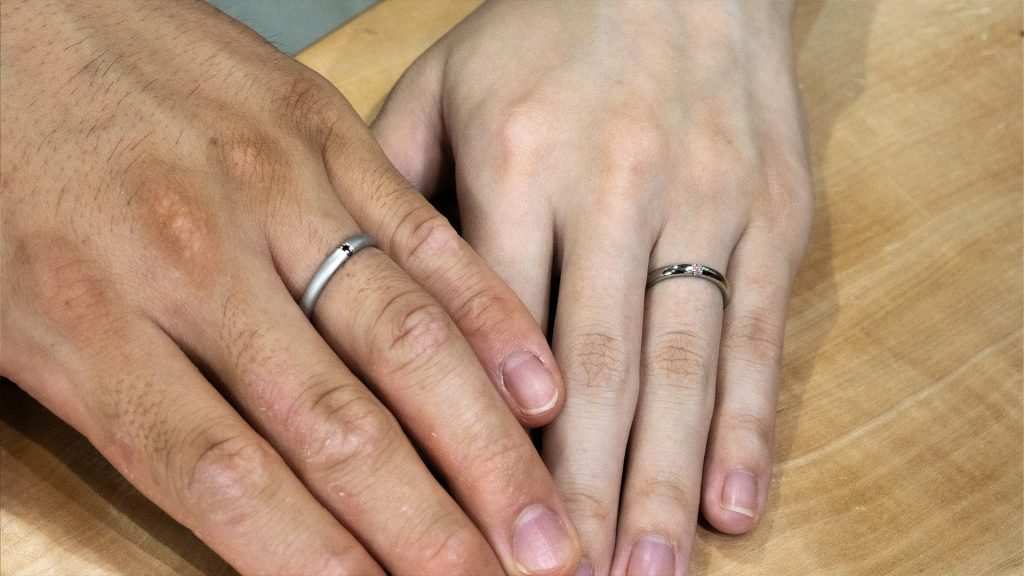 婚約指輪はなしで結婚指輪のみのカップルが多い？