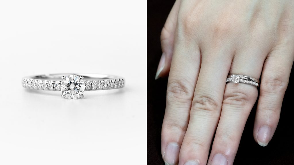 小粒ダイヤモンドが輝くエンゲージリングと重ね着け
