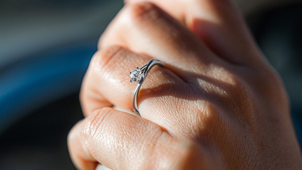 カラー・クラリティ・カットはどれが重要?購入後に影響は出る?