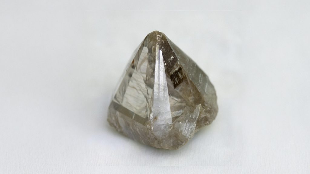 自然の鉱物であるため