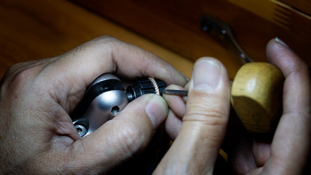 「安い結婚指輪＝品質が低い」とは限らない理由